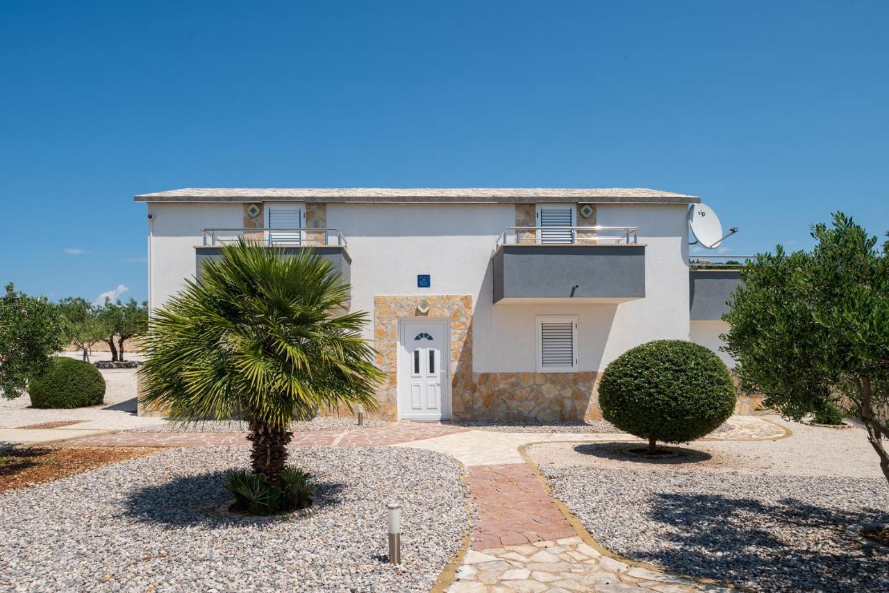 Villa Hacienda Nikolic à Milna  Extérieur photo