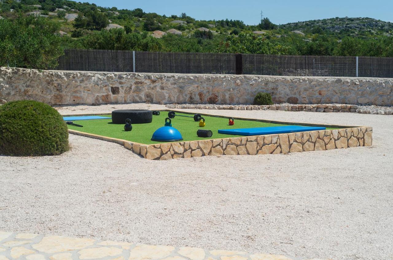 Villa Hacienda Nikolic à Milna  Extérieur photo